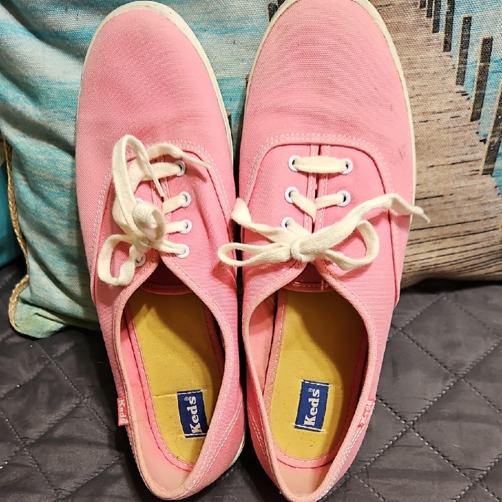 Keds Women's Pink Canvas Sneakers